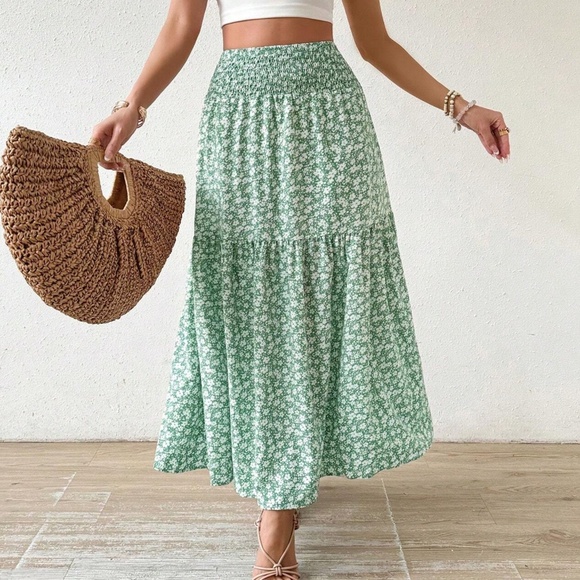 Green Floral Print Boho Low-Rise Tiered Maxi Skirt